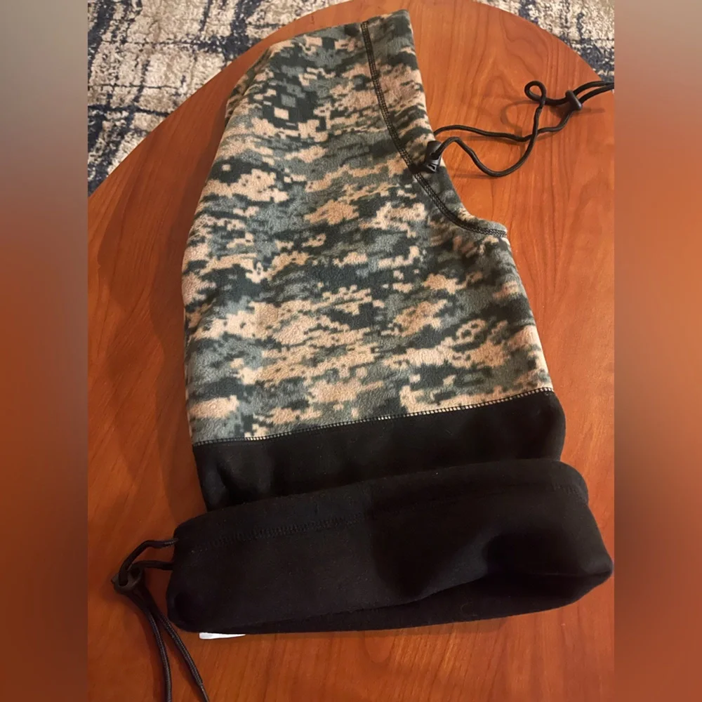 Black and Camouflage Face Mask Neck Gaiter - Unbranded